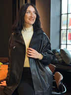 Czarna skórzana kurtka damska