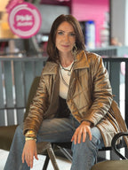 Metaliczna kurtka jumbo z paskiem