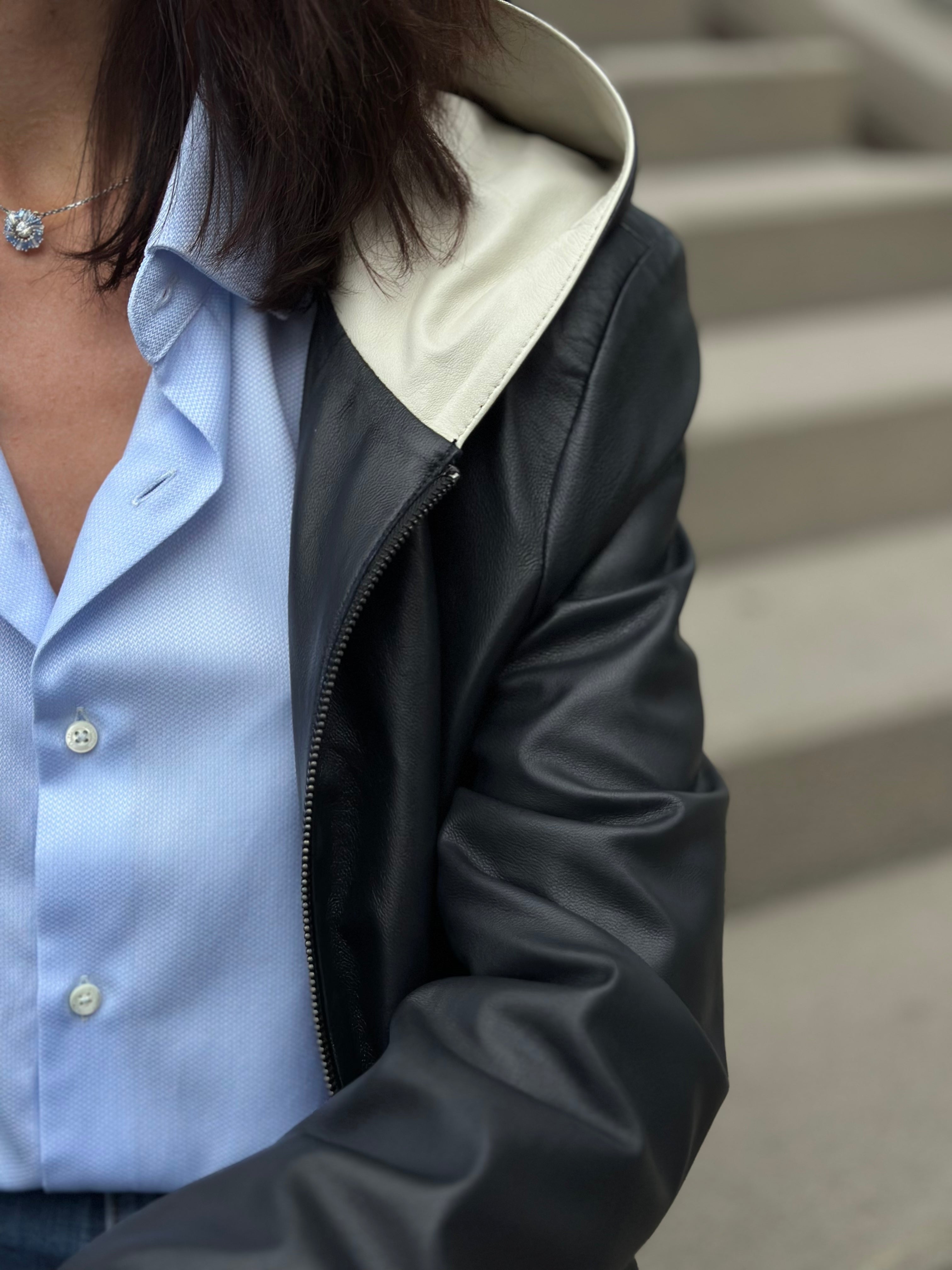 Kurtka skórzana z kapturem