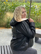 Kurtka skórzana z kapturem