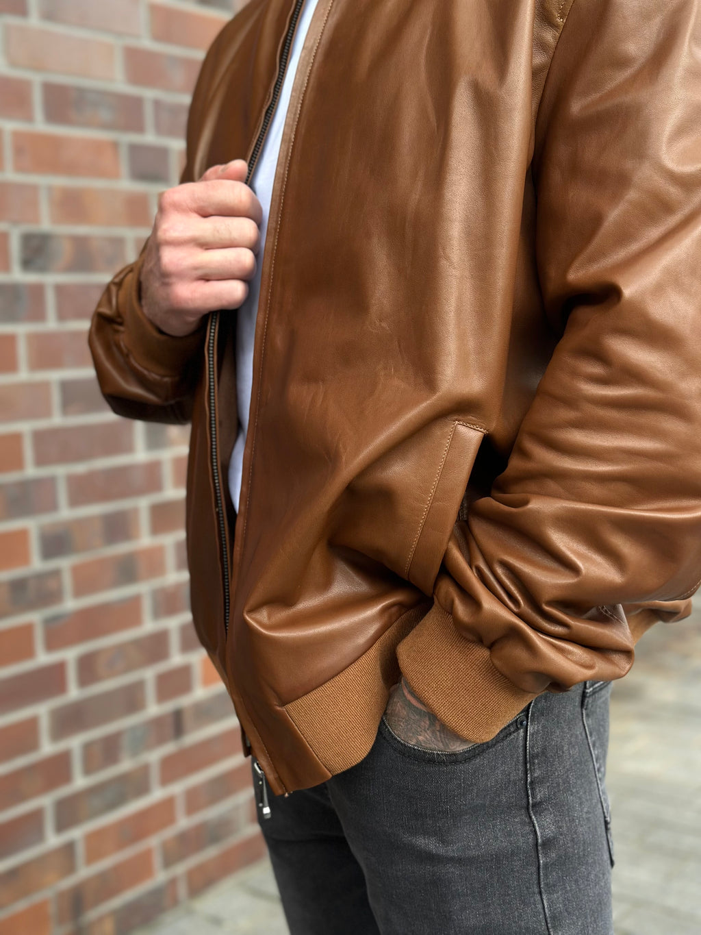 Skórzana kurtka w stylu bomber