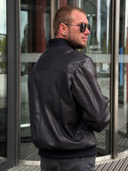 Bomber w ciemnoniebieskim odcieniu