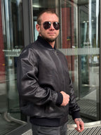 Bomber w ciemnoniebieskim odcieniu