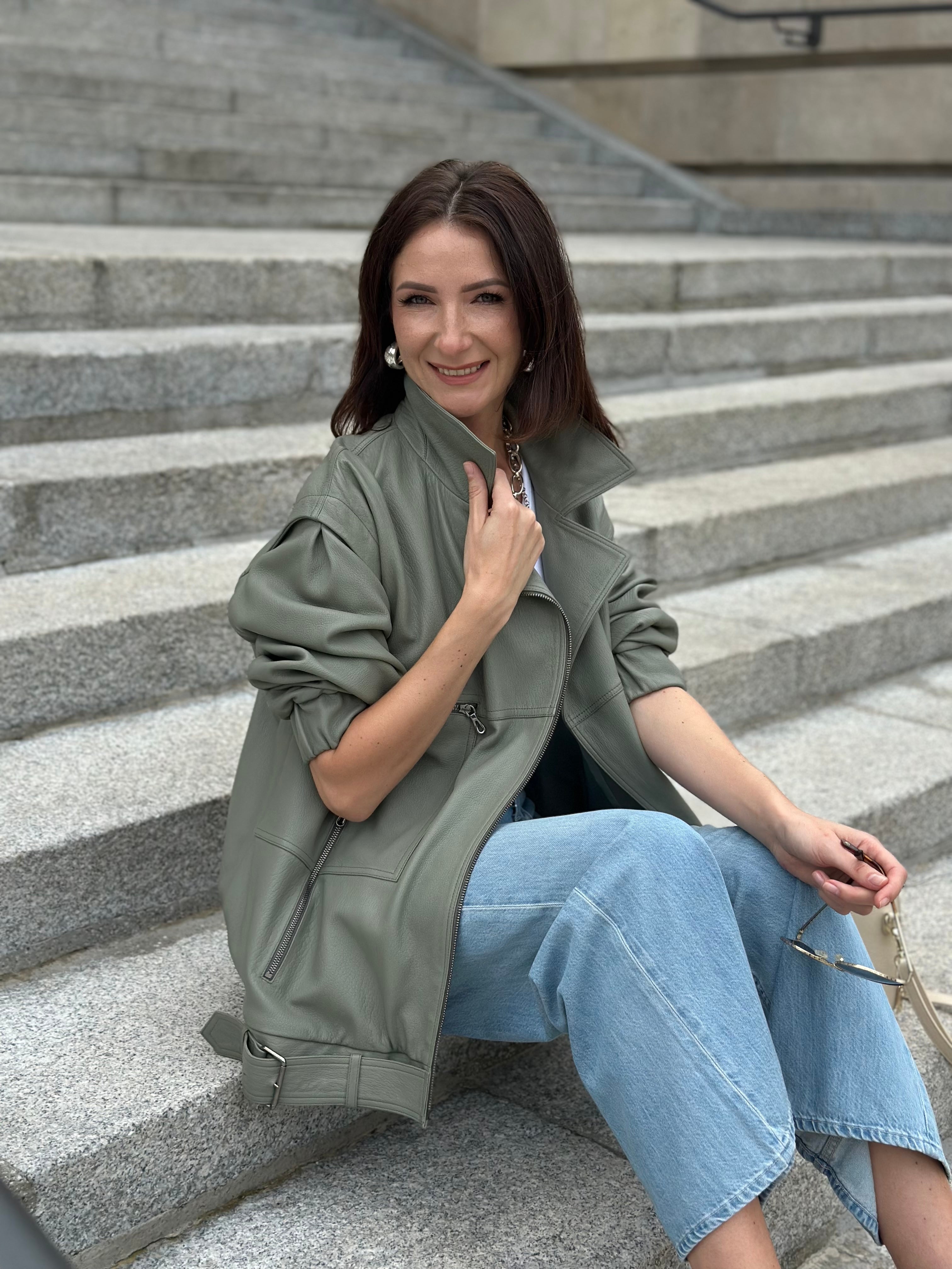 Oversize'owa skórzana kurtka